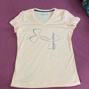 Wore once underarmour tshirt